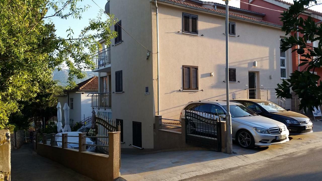 Apartment Smuljic Vrboska Luaran gambar